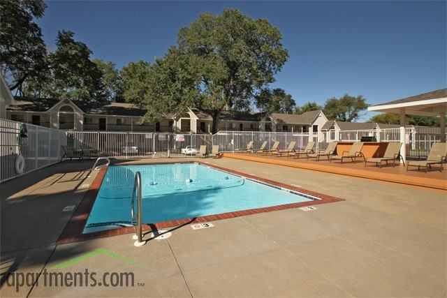 Bennett Grand Woods Apartments - Photo 4 of 48