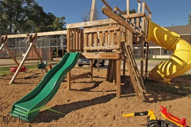 Bennett Grand Woods Apartments - Photo 5 of 48