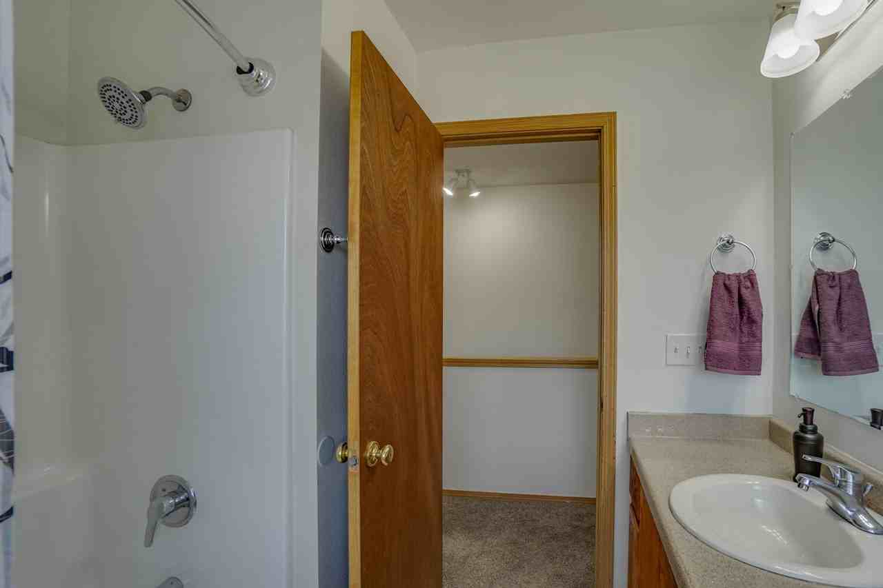 1901-1943 SE 122nd Avenue - Photo 7 of 50