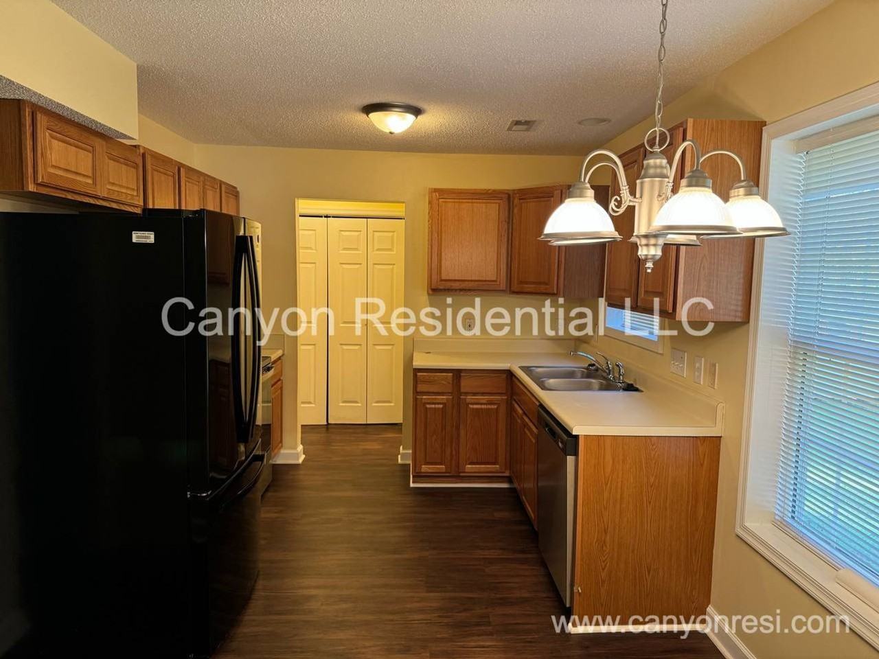 3995 Orchard Knoll Dr - Photo 3 of 16