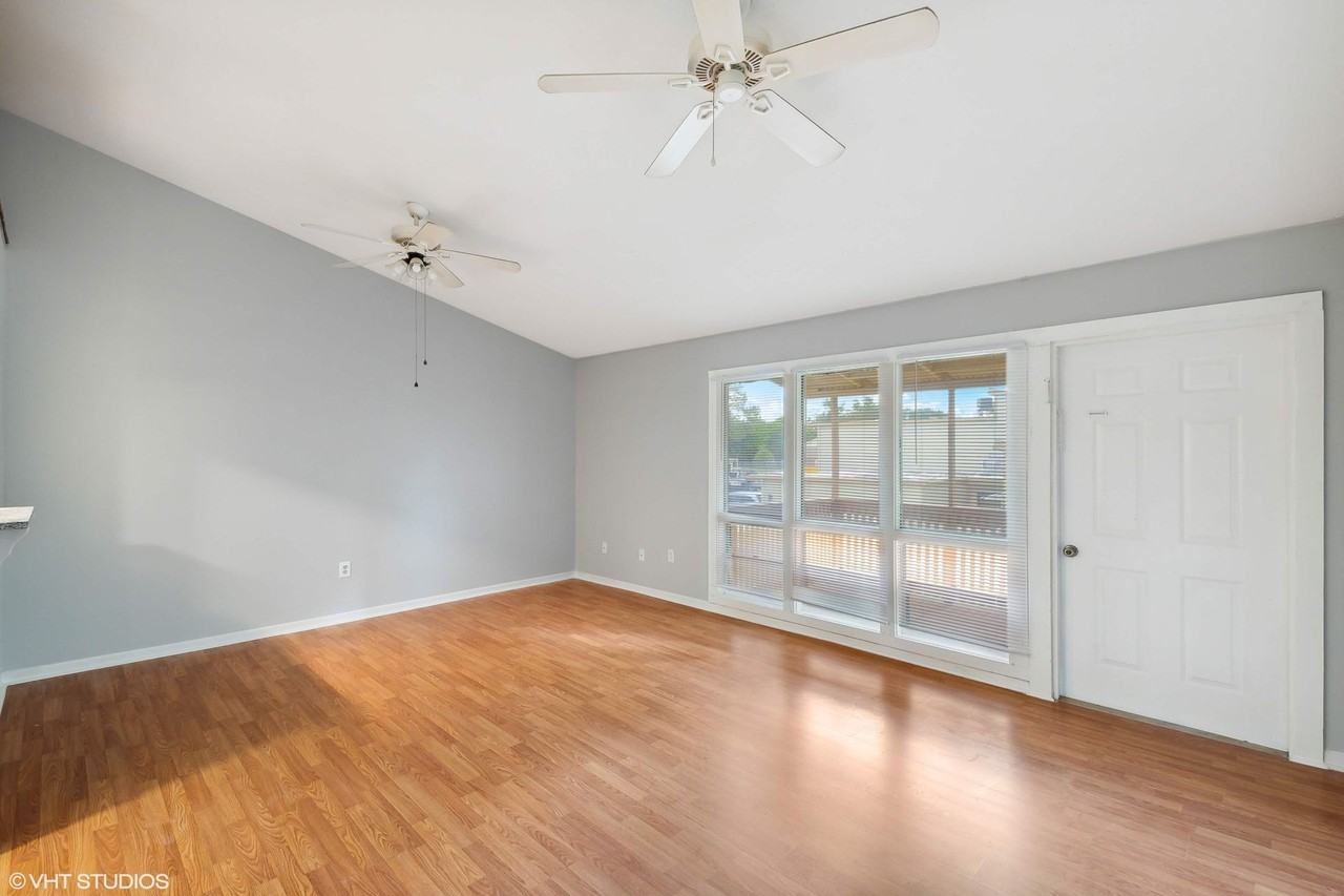 Mediterranean Villas - Photo 7 of 15