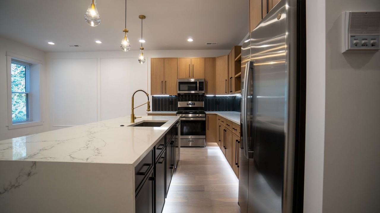 4745 N Beacon St #2S - Photo 6 of 50