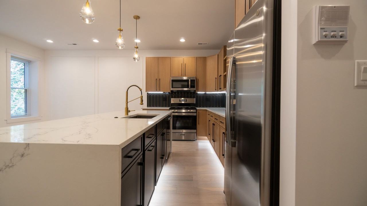 4745 N Beacon St #2S - Photo 7 of 50