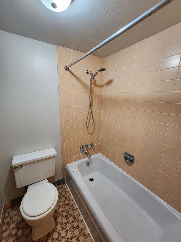 19 Plex Merrill - Photo 4 of 13