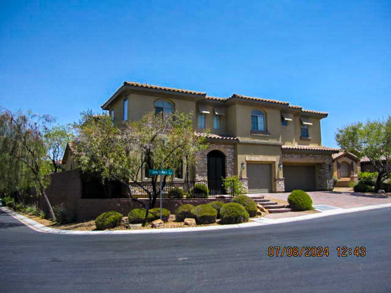 9536 Bella Di Mora St - Photo 2 of 50