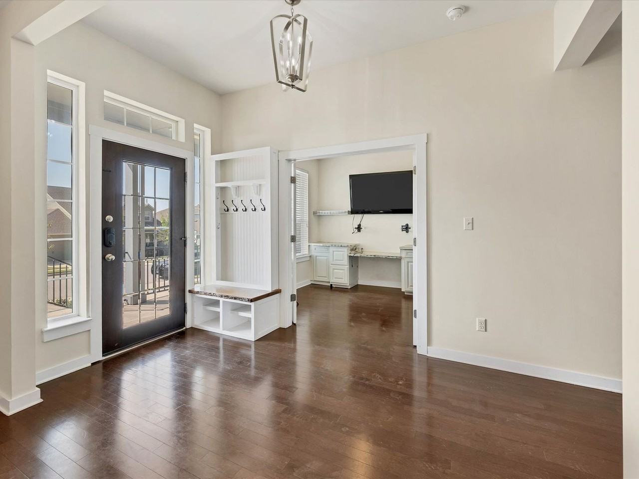 137 White Sage Ln - Photo 5 of 44