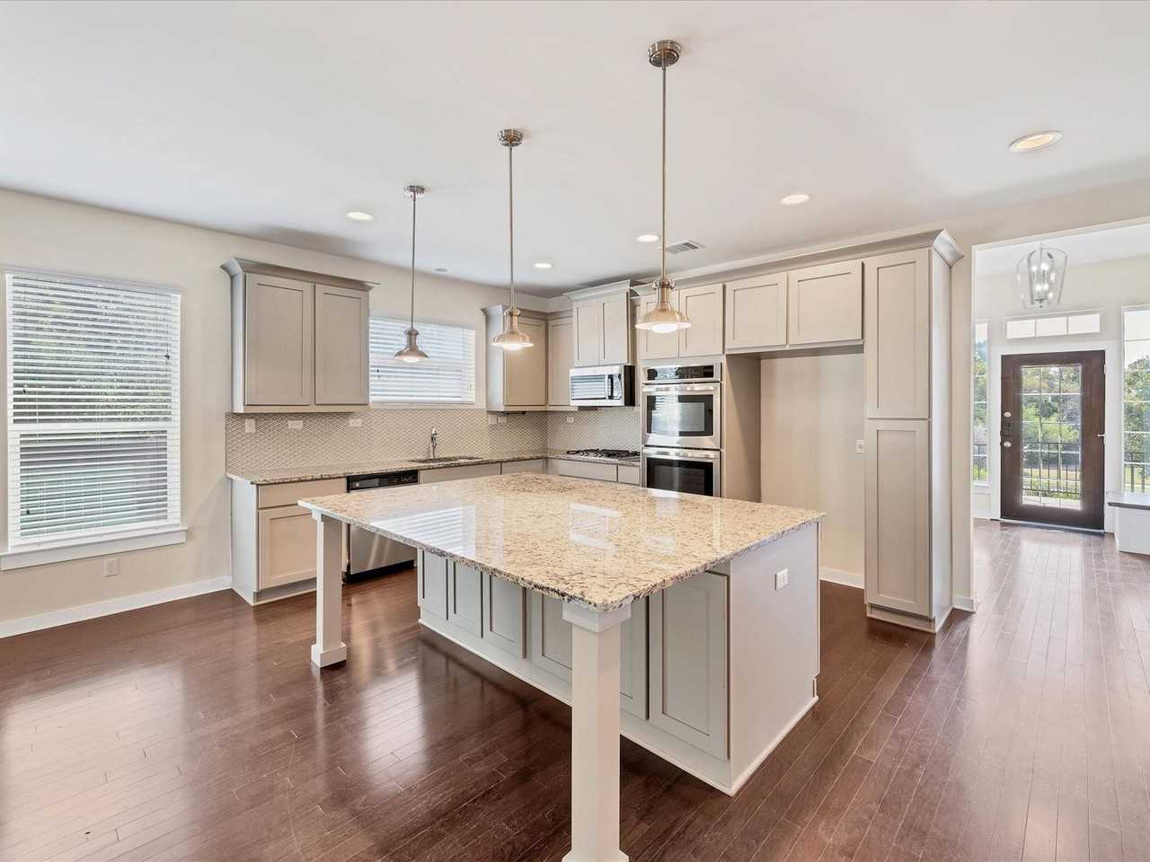 137 White Sage Ln - Photo 6 of 44