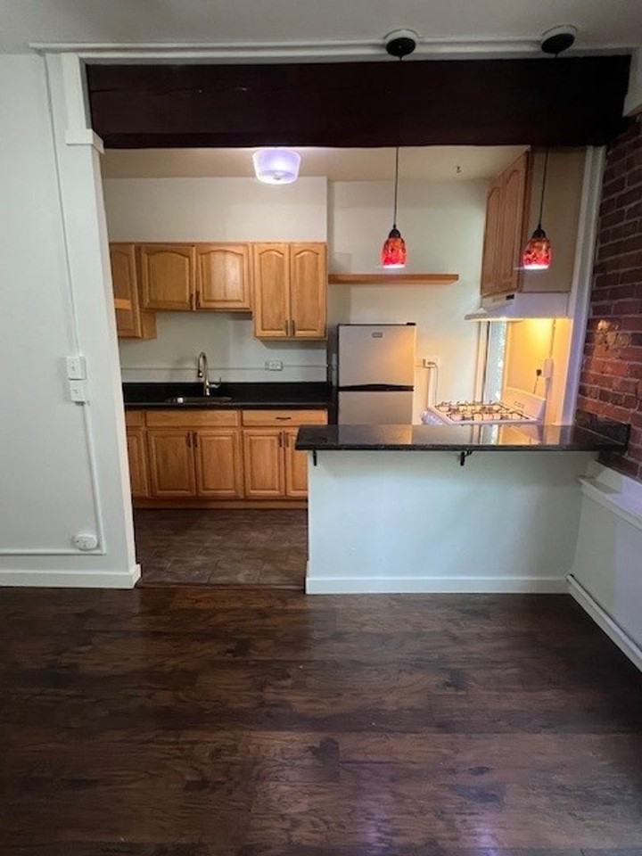 2021 4th ave - Photo 2 of 21