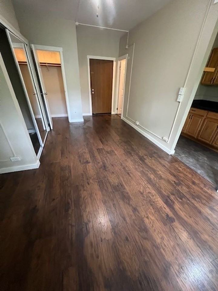 2021 4th ave - Photo 4 of 21