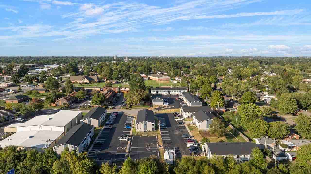 Legacy Commons - Photo 2 of 30