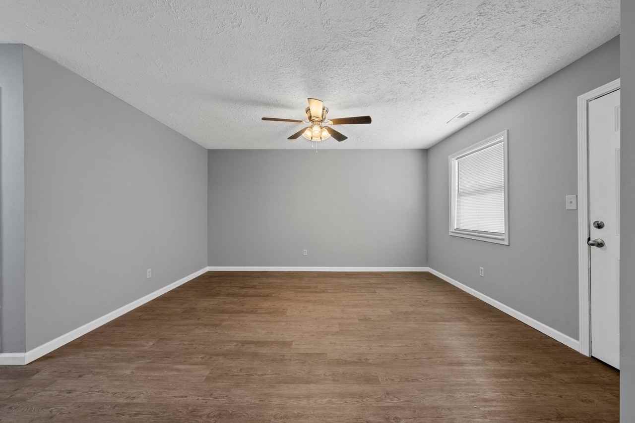 Legacy Commons - Photo 6 of 30