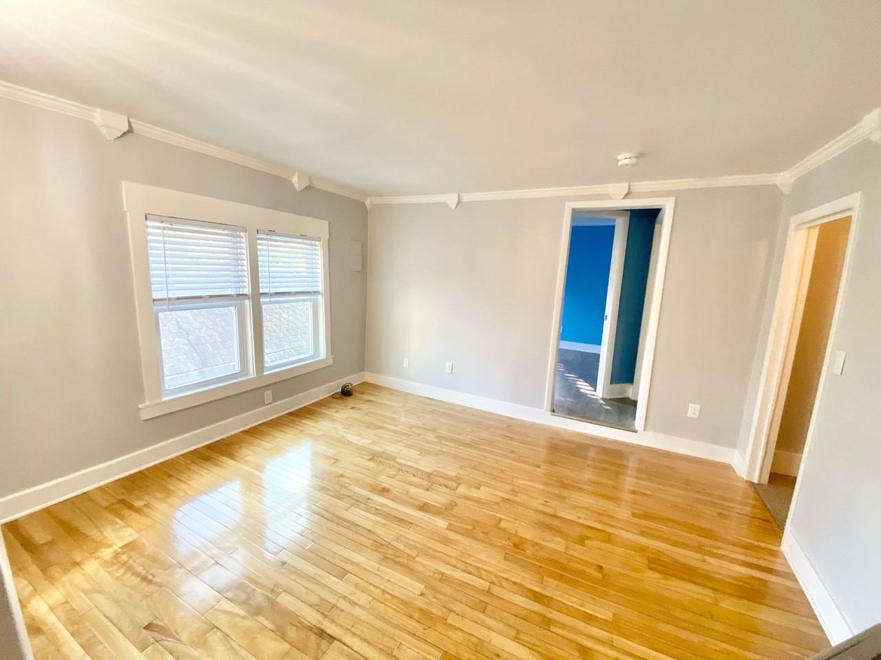 32 Rose St #5 - Photo 4 of 11