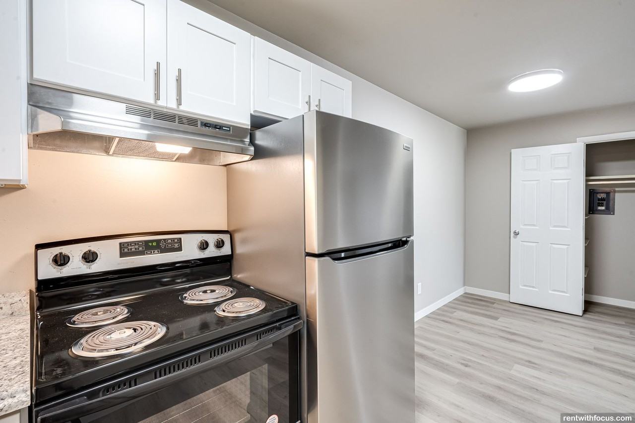 The Arbor on Elm - Photo 2 of 36