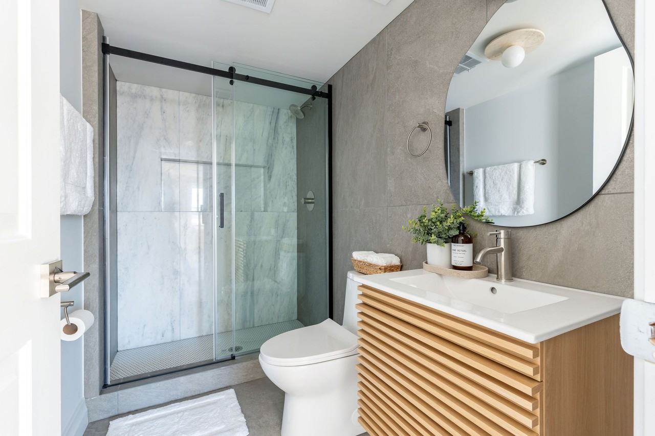 1502 Flats - Photo 7 of 32