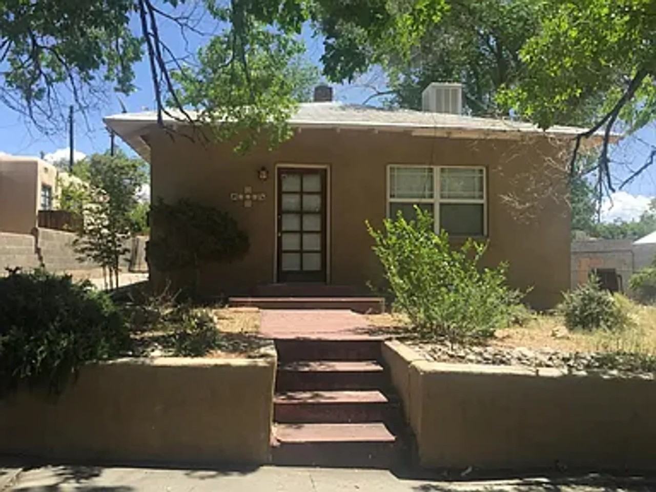 Sycamore Street NE-216 - Photo 2 of 7