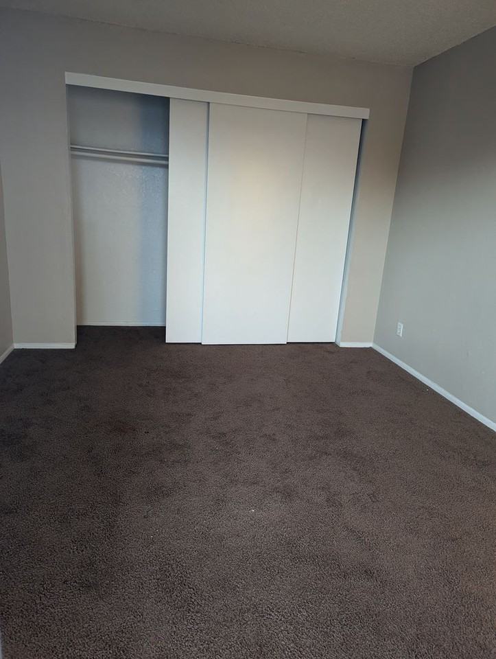 An affordable neighorhood near some of Tucson's best greeen spaces - Photo 6 of 20