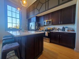 featured image of 215 N Webster Ave