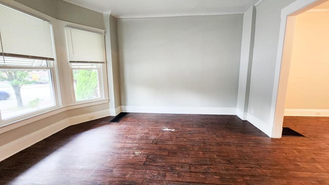 1443 W 117th St - Photo 2 of 19