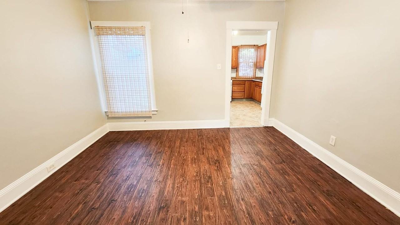 1443 W 117th St - Photo 3 of 19