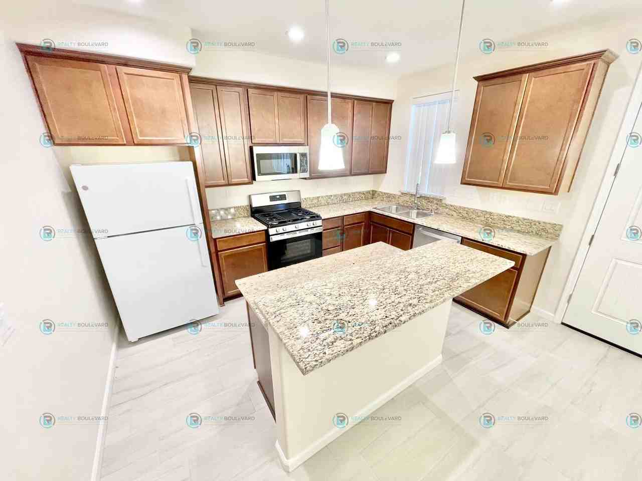 1013 Middle Gate Rd - Photo 2 of 20