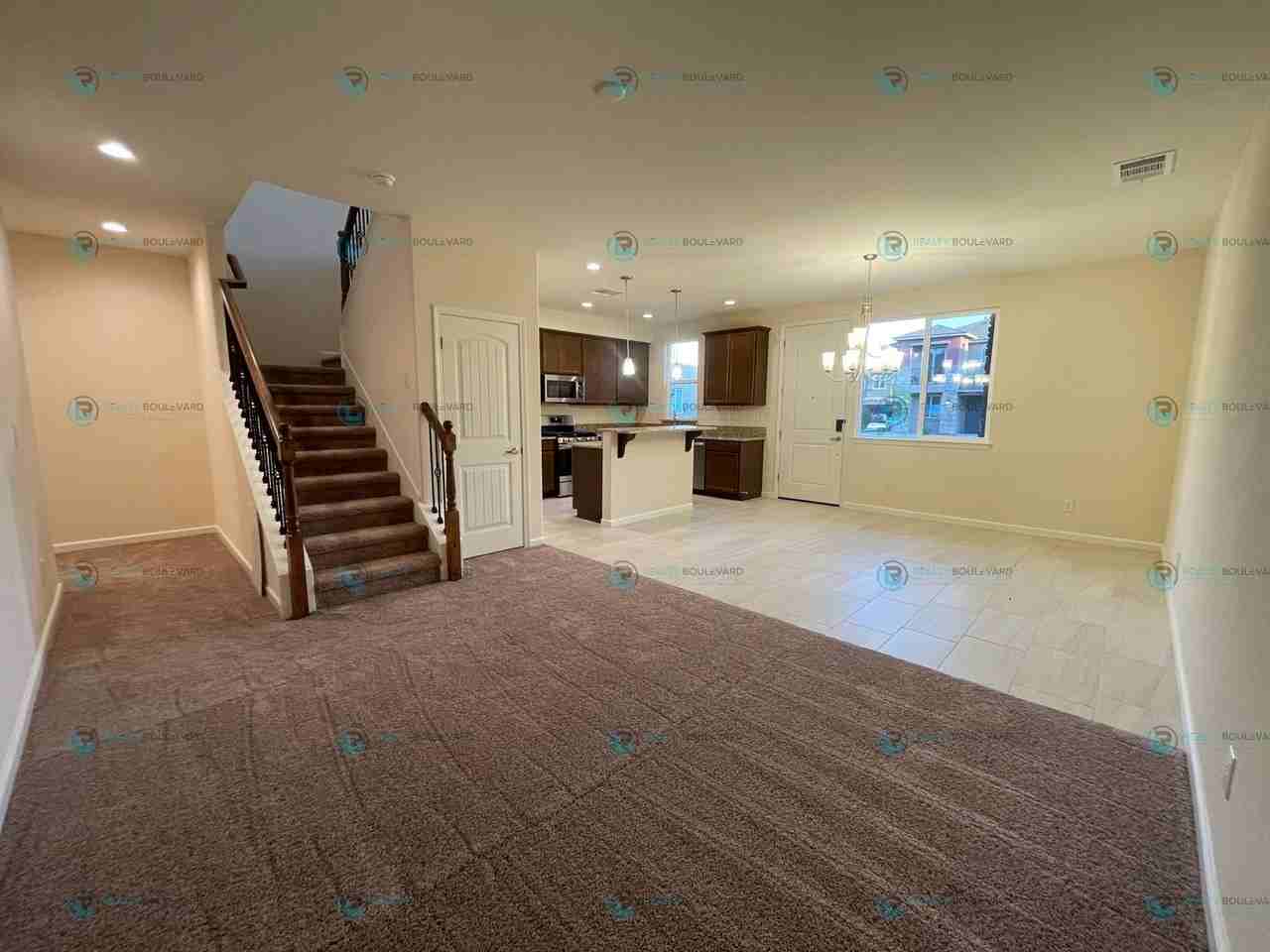 1013 Middle Gate Rd - Photo 5 of 20