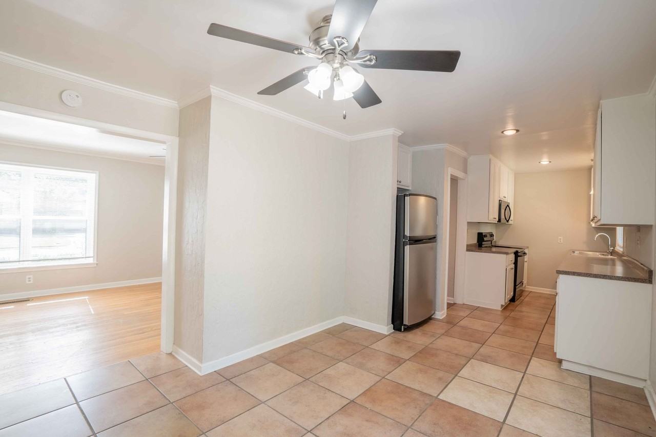 1345 E 45th St - Photo 7 of 17