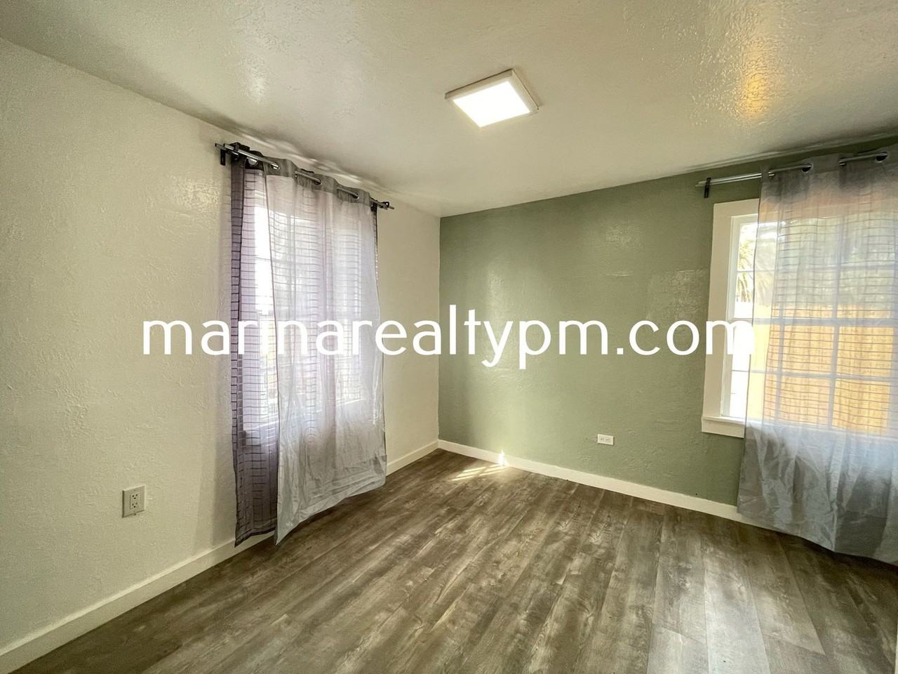 426 Springs Rd - Photo 7 of 15