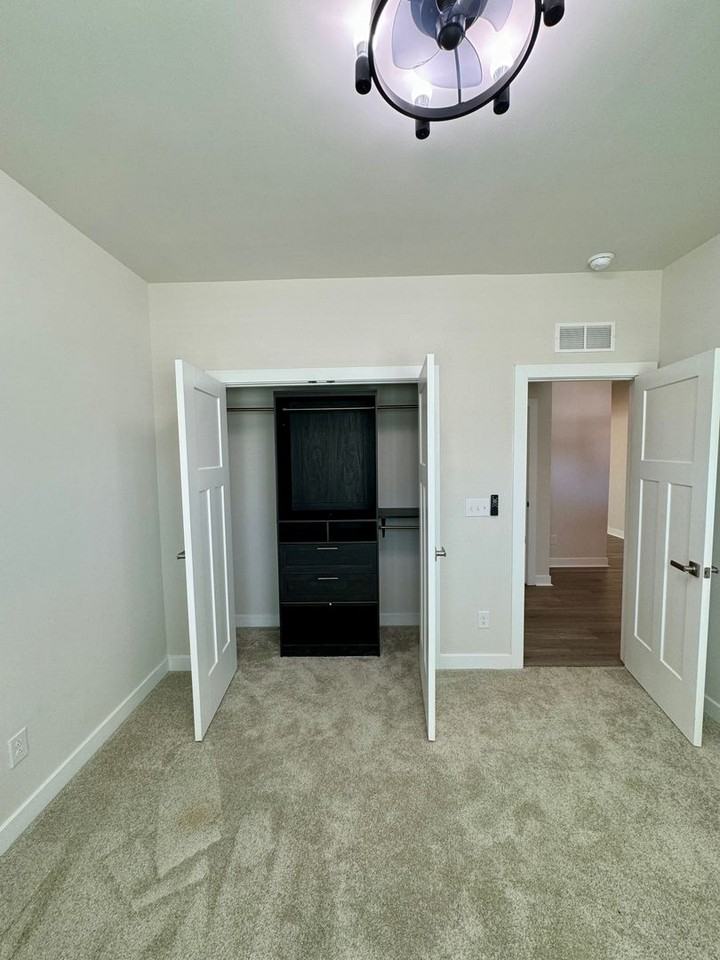 6512 Cumberland Dr - Photo 7 of 35