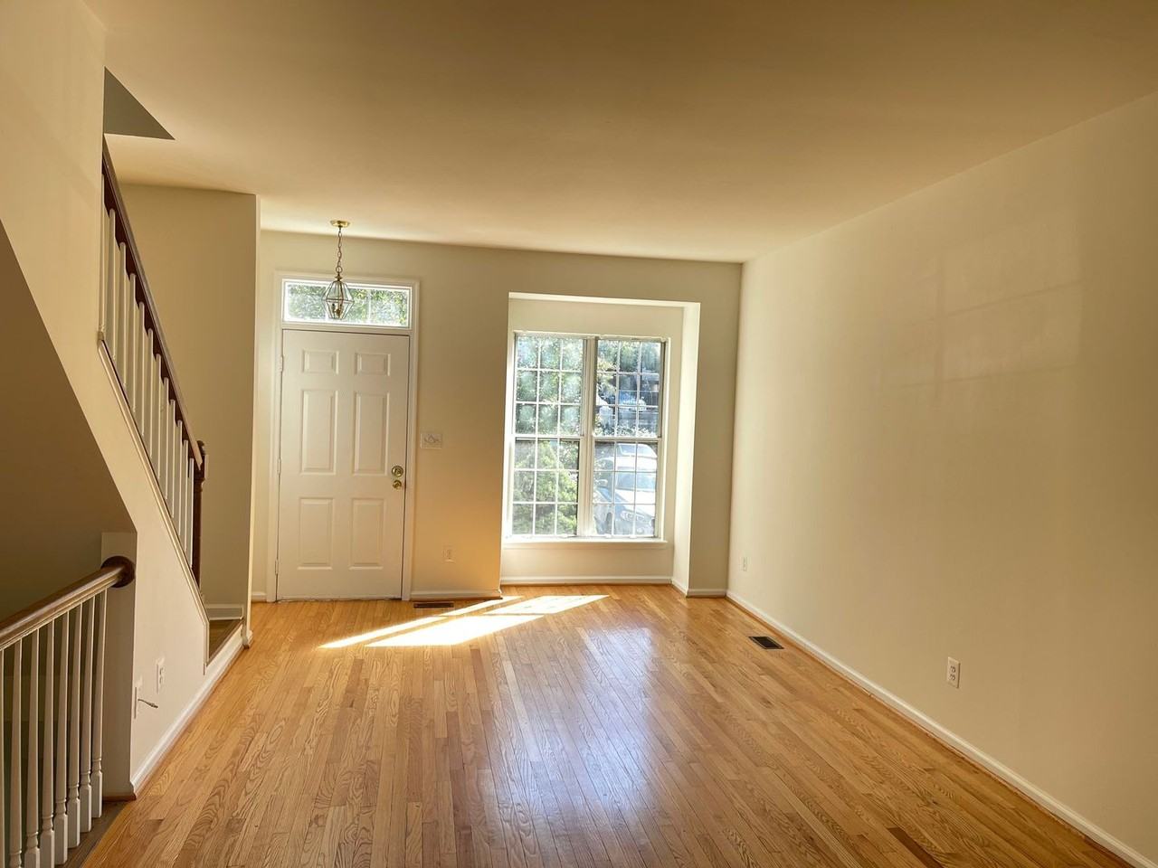 16150 Taconic Cir - Photo 2 of 11