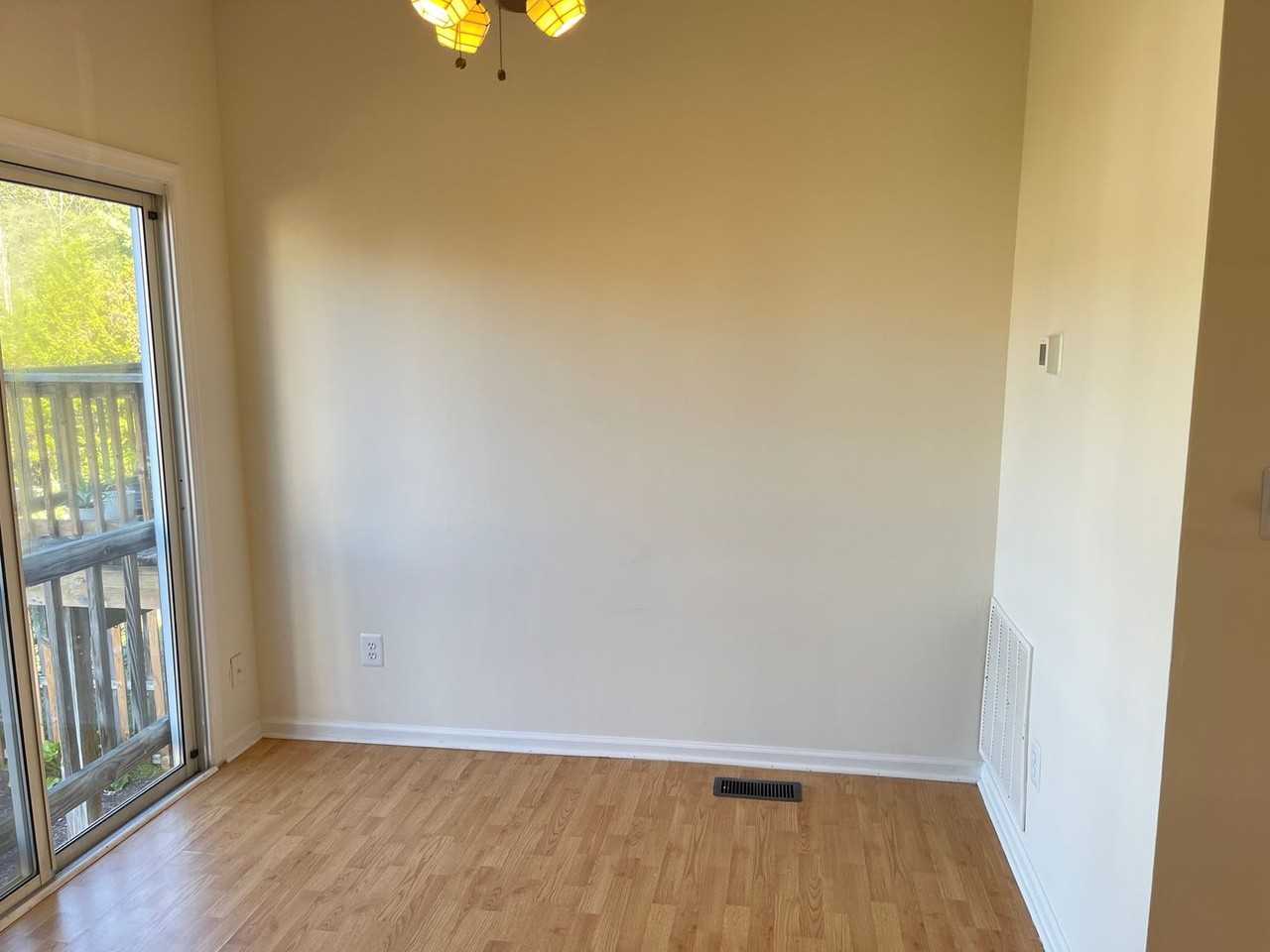 16150 Taconic Cir - Photo 4 of 11