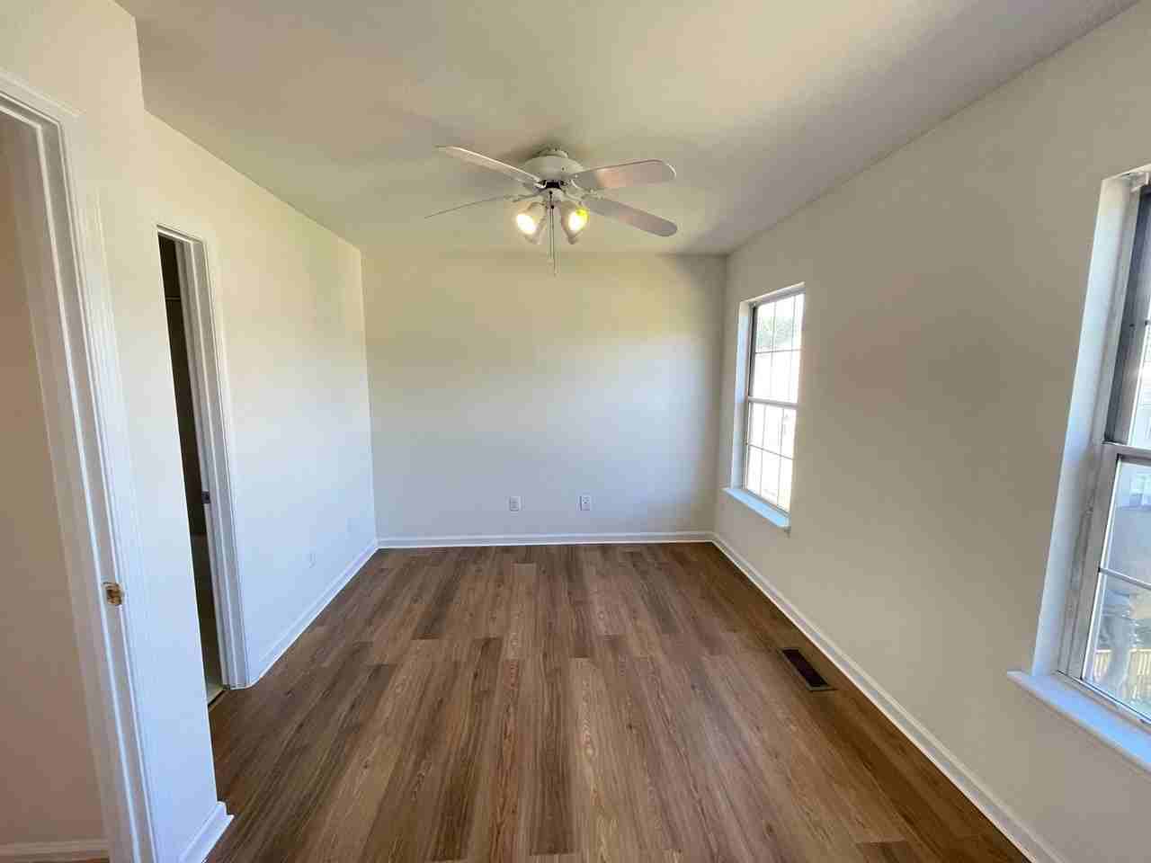 16150 Taconic Cir - Photo 7 of 11