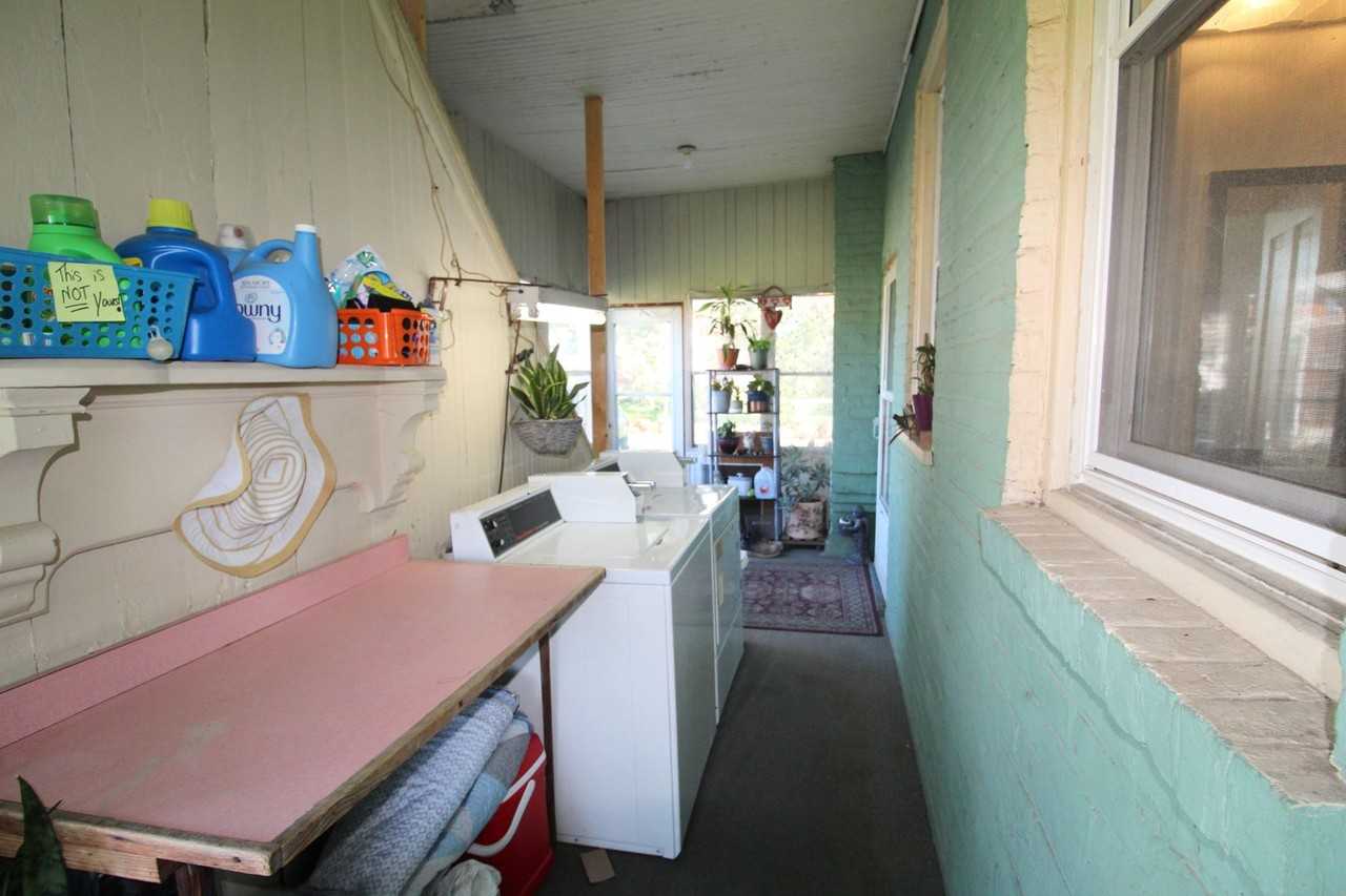317 Park Ave - Photo 6 of 25
