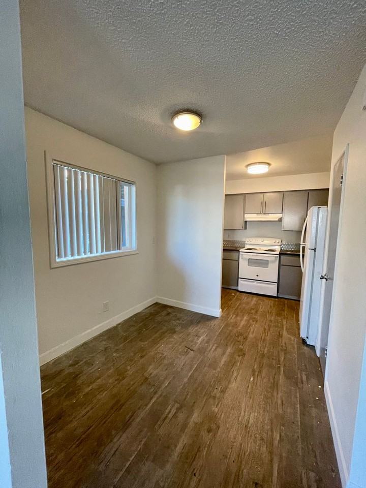 Park Place East - Photo 4 of 18