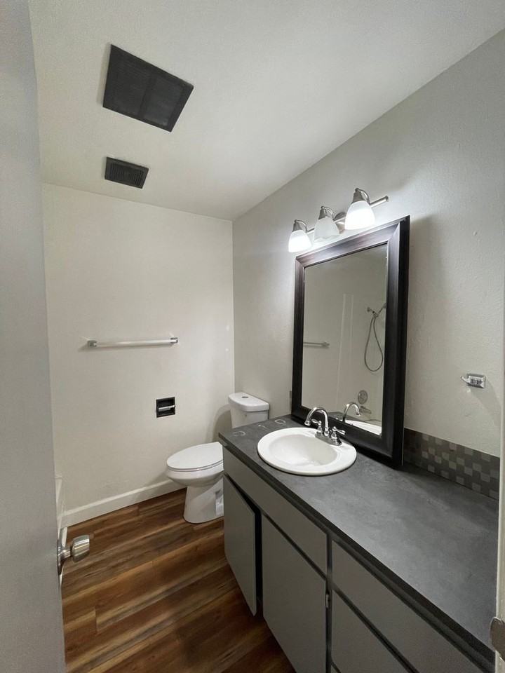 Park Place East - Photo 7 of 18