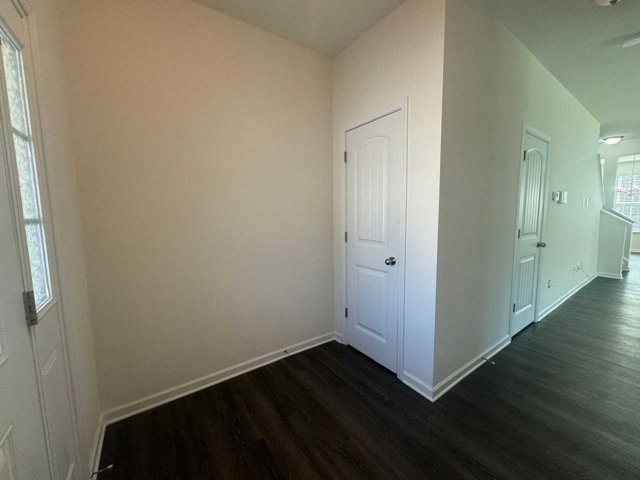 38 E Grove Point Dr - Photo 2 of 16