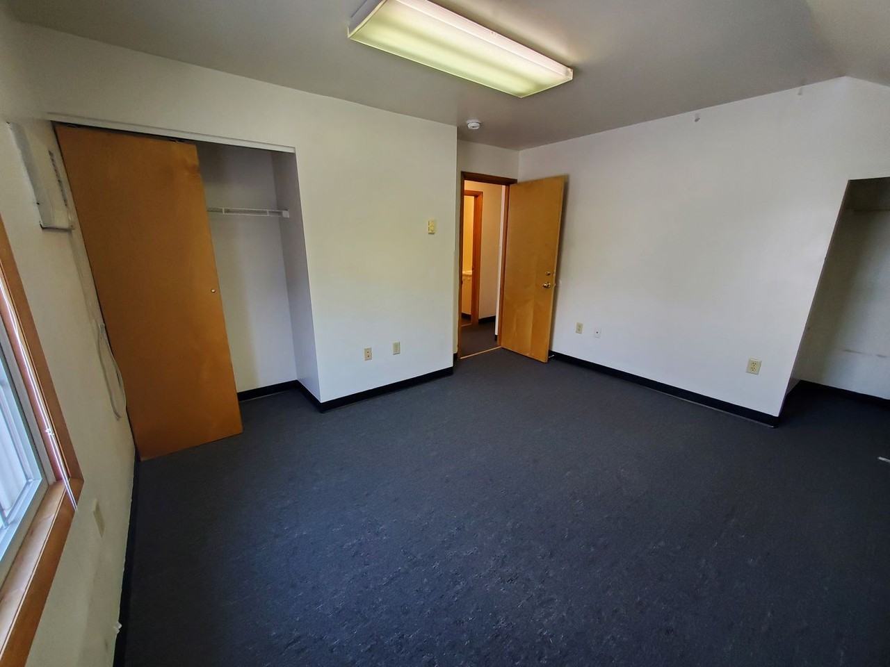 113 N Sparks St - Photo 6 of 16