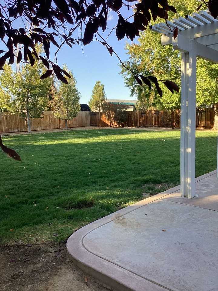 210 Tankersley Dr - Photo 3 of 17