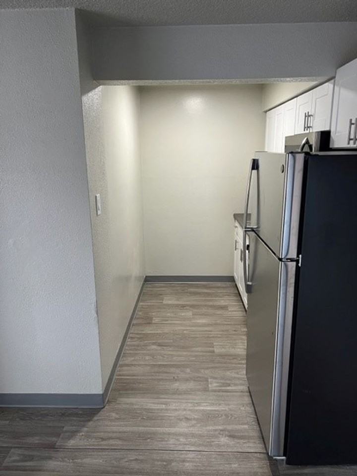 Park Villa - Photo 3 of 7