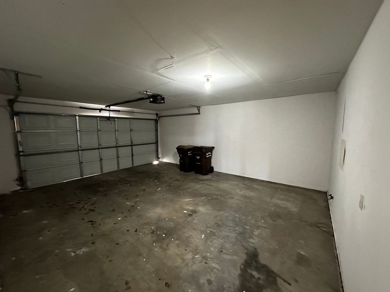 402 Creekside Dr - Photo 4 of 16