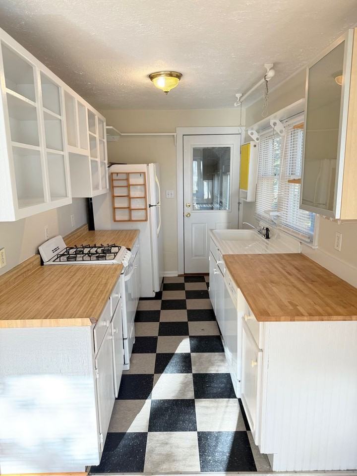 191 Wynburn Ave - Photo 5 of 15