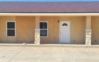 featured image of 900 W 3rd St