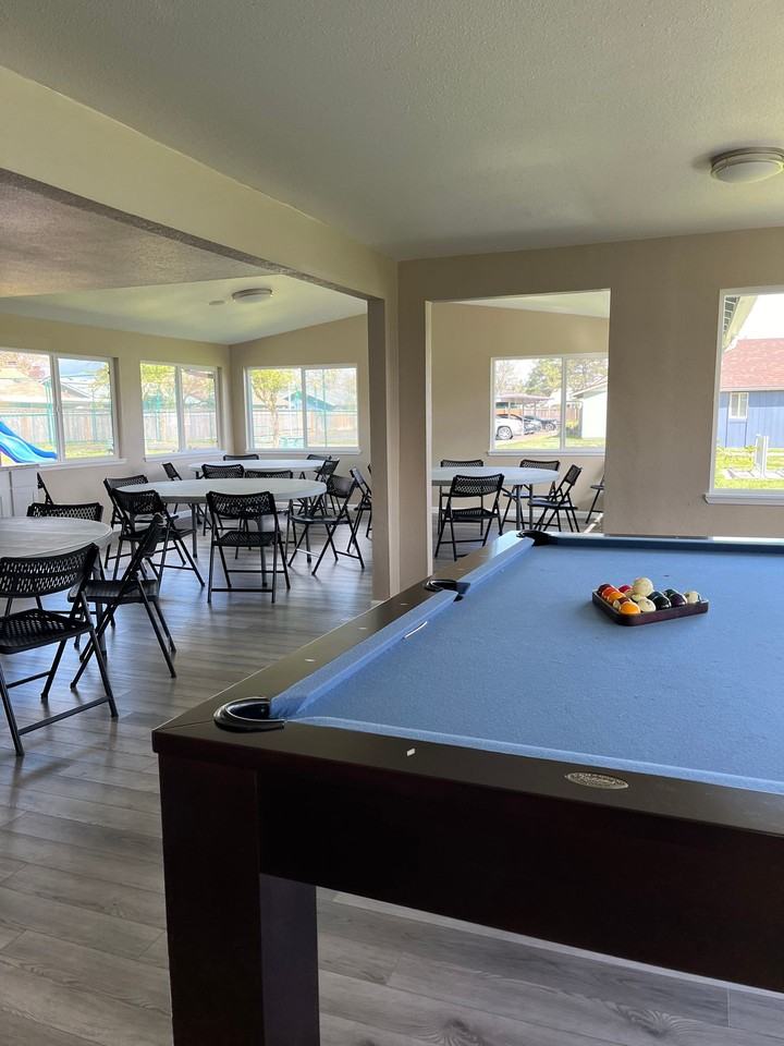 Churchill Village Apartments - Photo 6 of 21