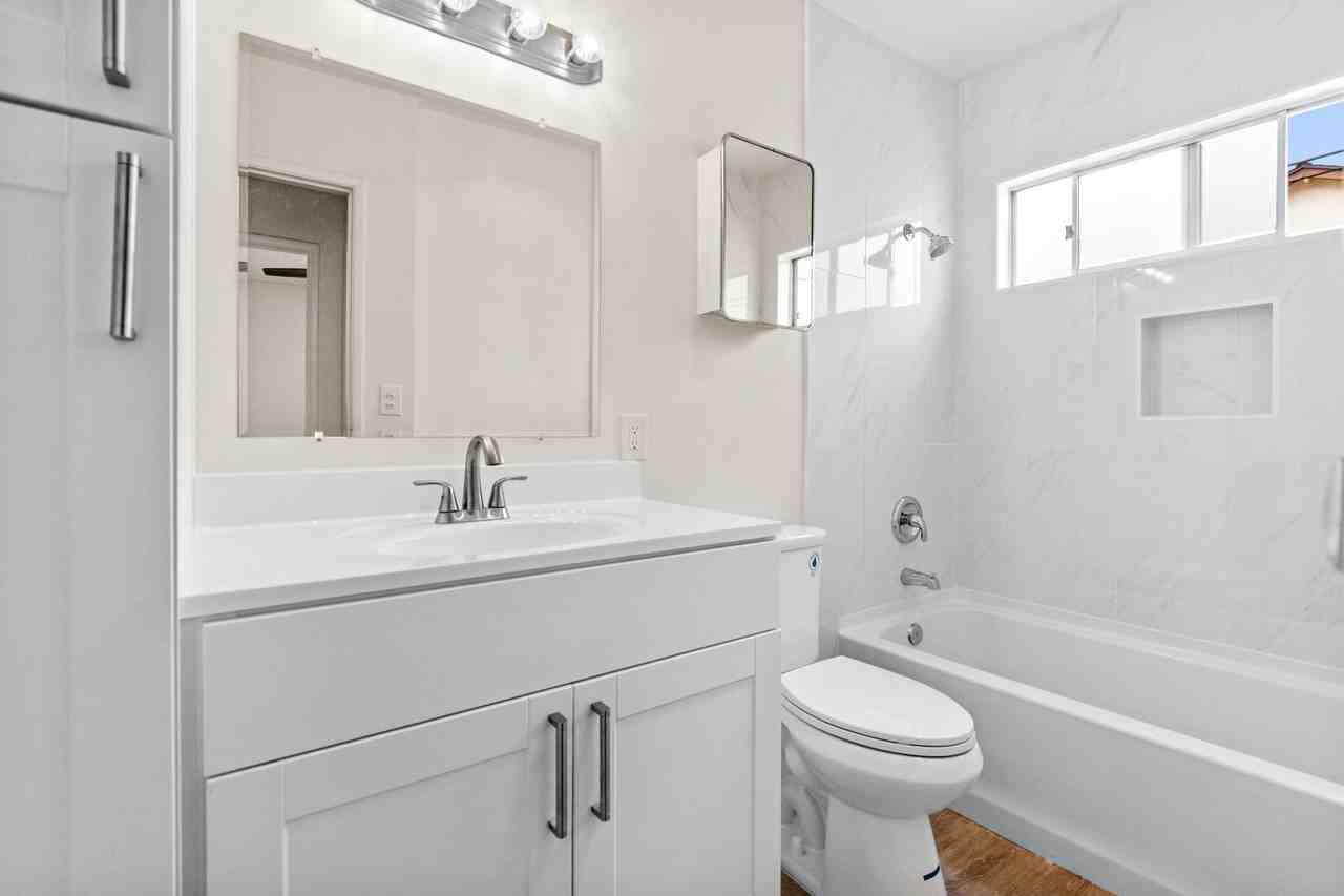 1820 Grand Ave - Photo 6 of 7