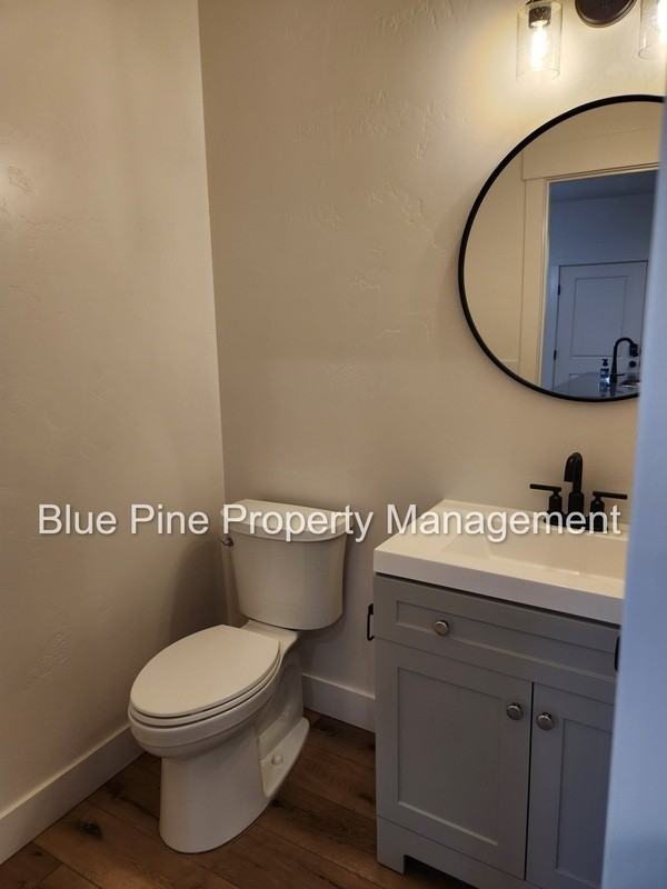 1664 South Higbee Avenue - Photo 5 of 38