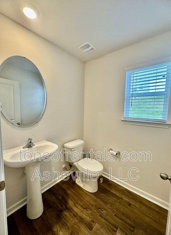 6 Chambers Garden Dr - Photo 6 of 28