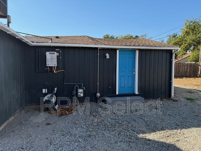 2961 37th Ave - Photo 3 of 20