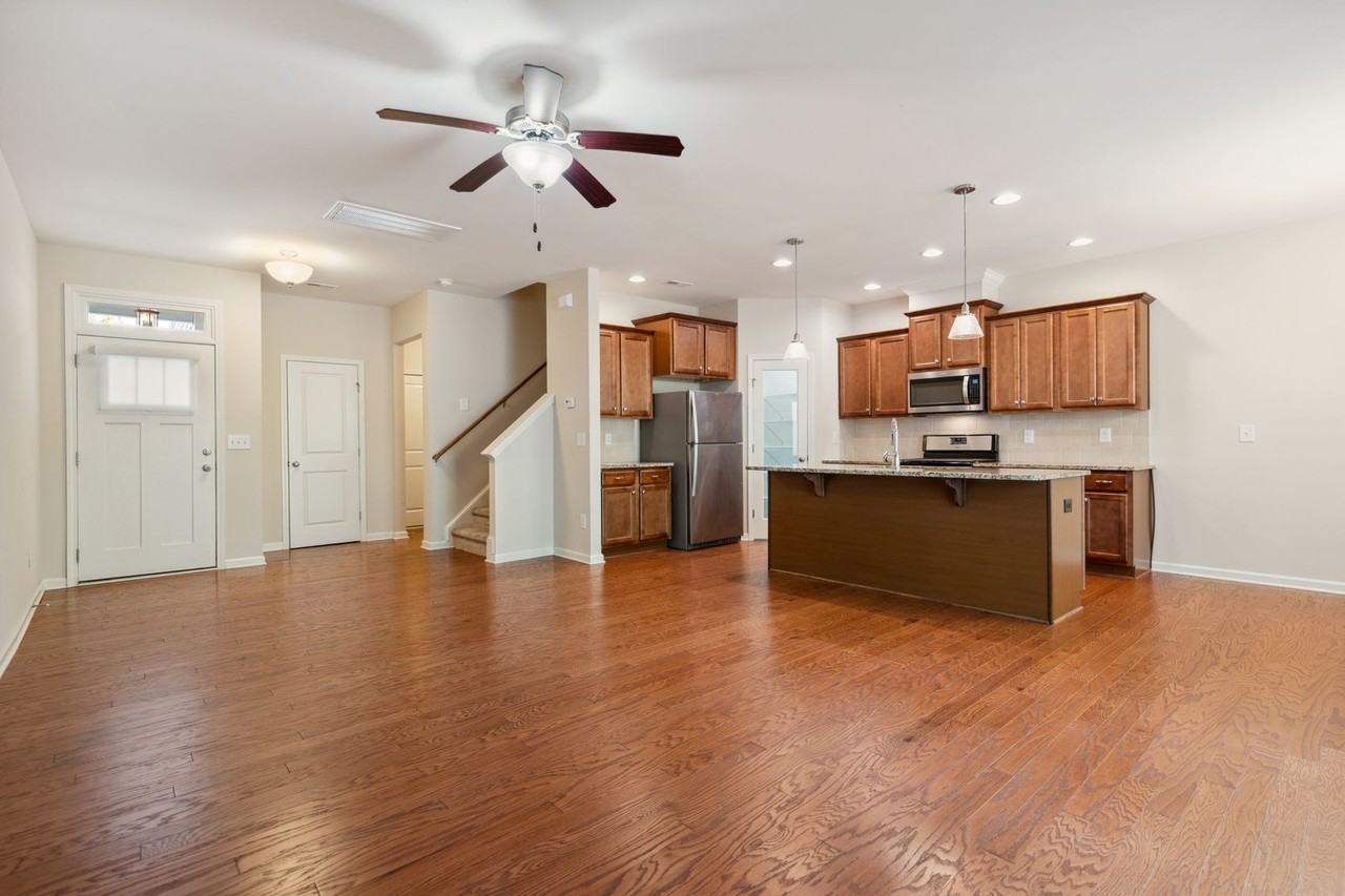 221 Zante Currant Rd - Photo 2 of 17