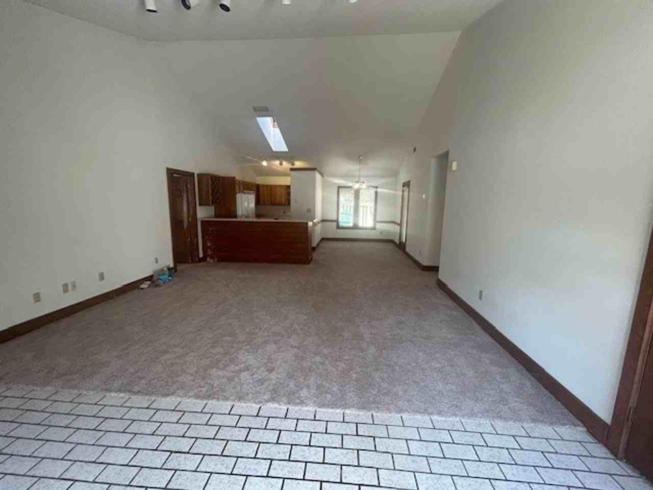 4207 Sunburst Dr - Photo 4 of 9