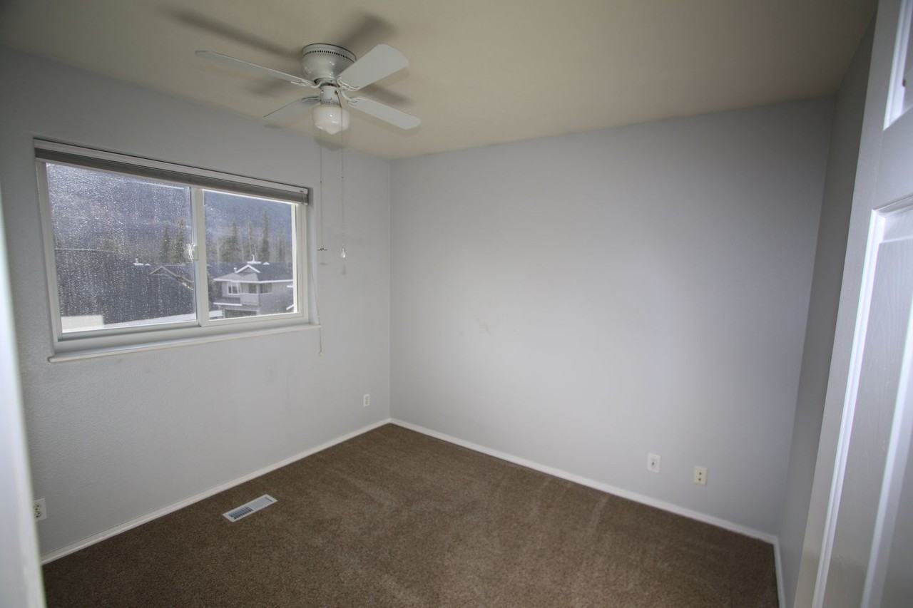 19508 Highland Ridge Dr - Photo 2 of 35