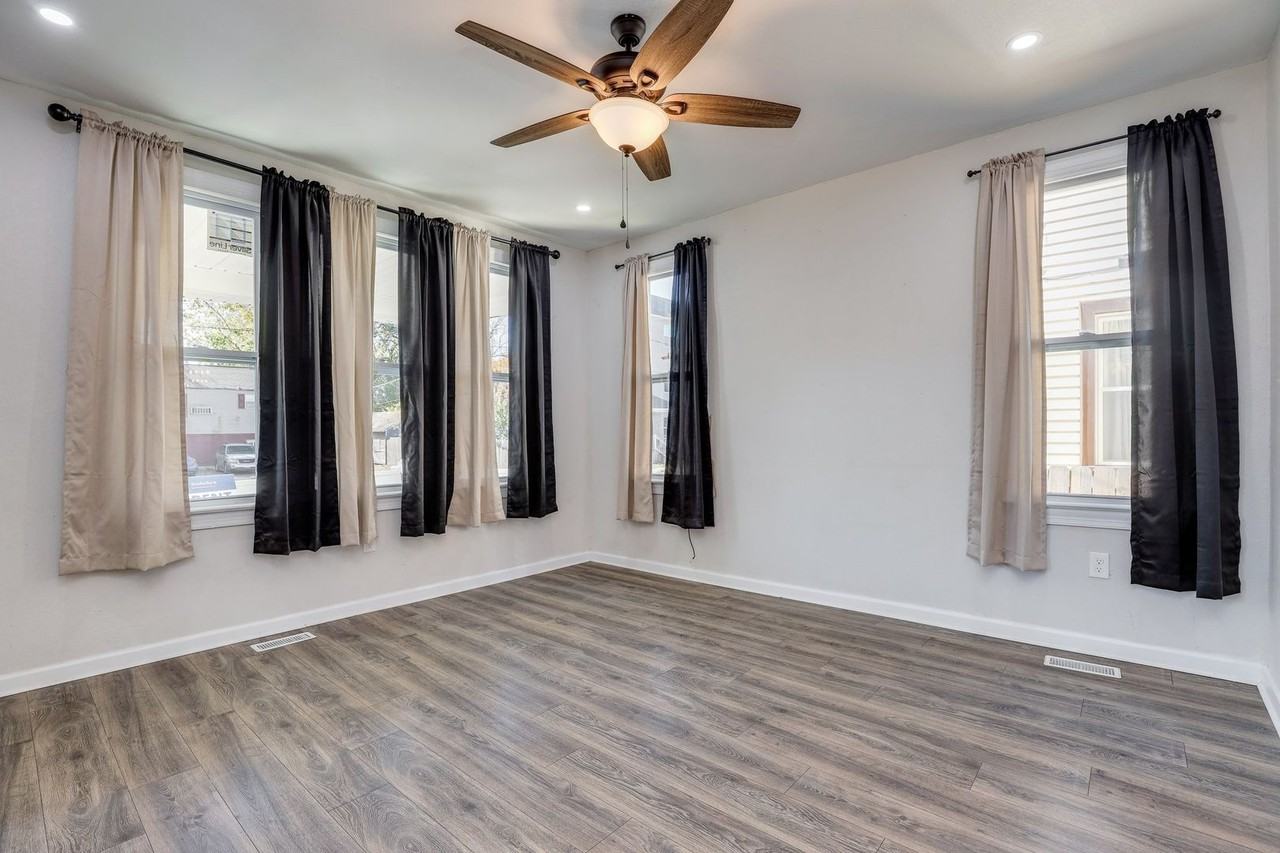 1914 King St - Photo 7 of 39